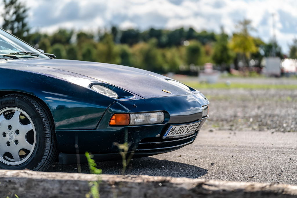 Porsche 928 GT