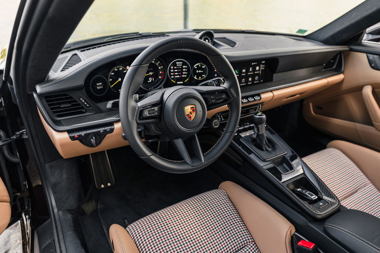 Porsche 992 GT3 Touring