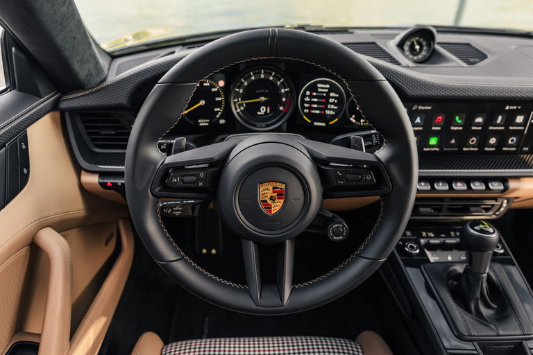 Porsche 992 GT3 Touring