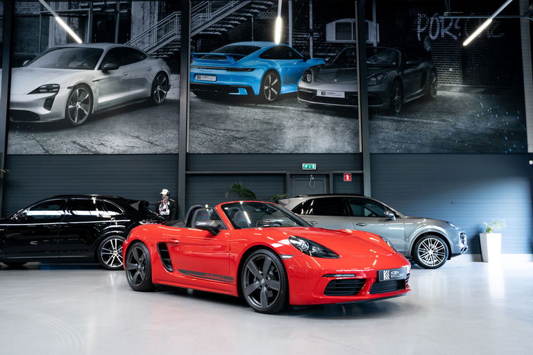 Porsche 718 Boxster T