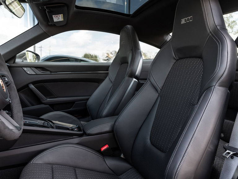 Porsche 992 Carrera T