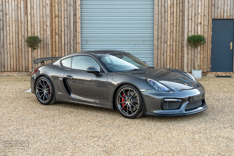 Porsche 981 Cayman GT4