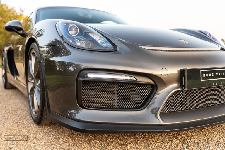 Porsche 981 Cayman GT4