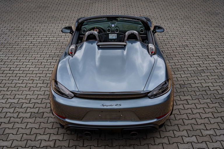 Porsche 718 Spyder RS