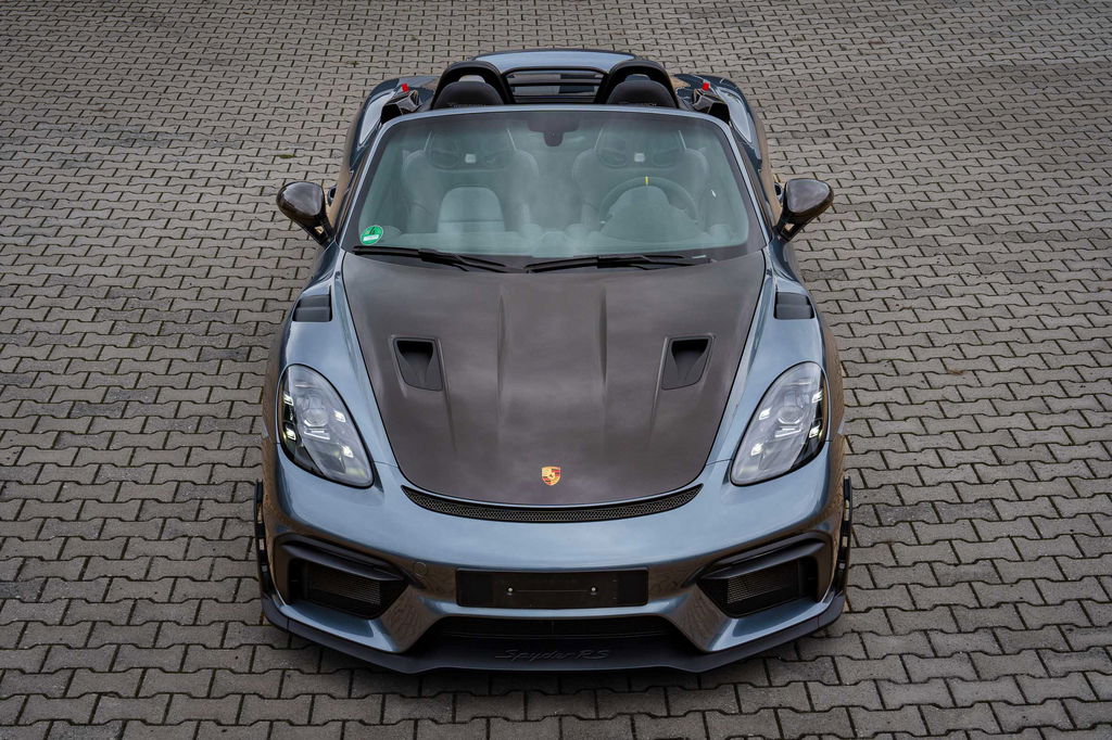 Porsche 718 Spyder RS