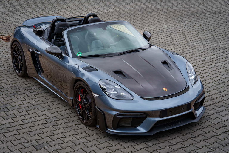 Porsche 718 Spyder RS
