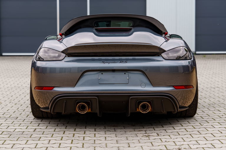 Porsche 718 Spyder RS