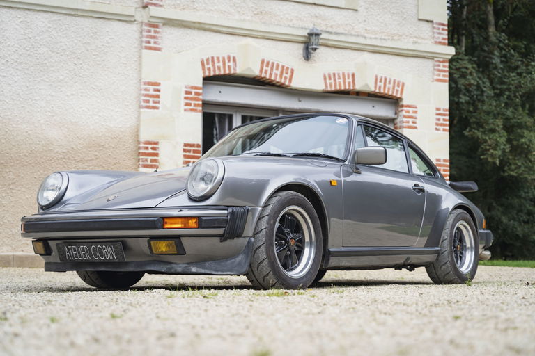 Porsche 911 Carrera 3.2