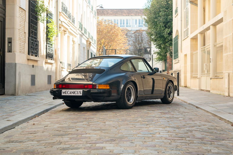 Porsche 911 Carrera 3.2