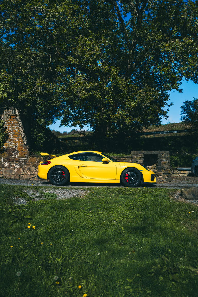 Christian Menzel – Driving a Porsche to slow down