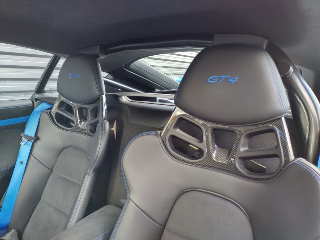 Porsche 718 Cayman GT4