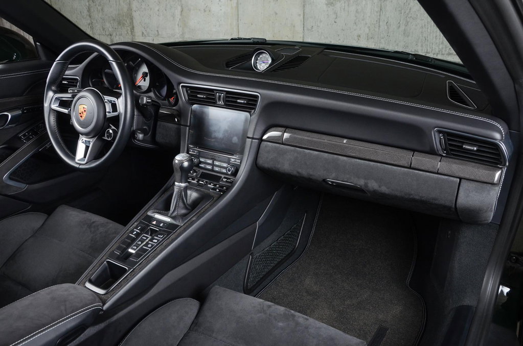 Porsche 991.2 Carrera GTS