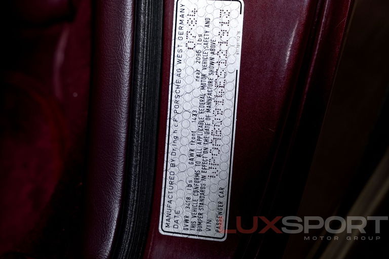 Porsche 911 Carrera 3.2 (US)