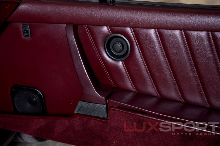 Porsche 911 Carrera 3.2 (US)