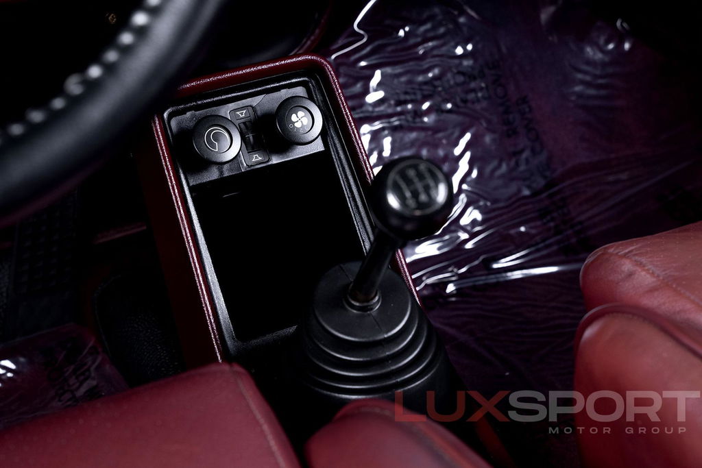 Porsche 911 Carrera 3.2 (US)