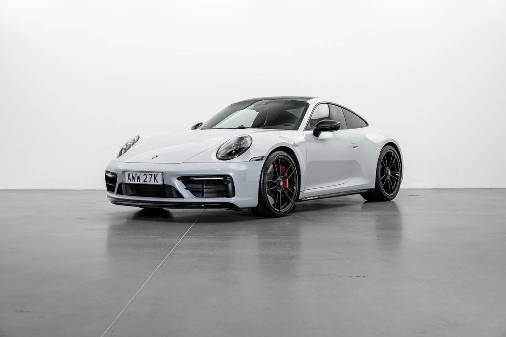 Porsche 992 Carrera GTS