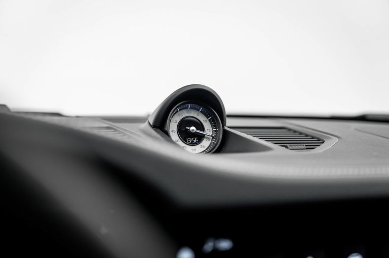 Porsche 992 Carrera GTS