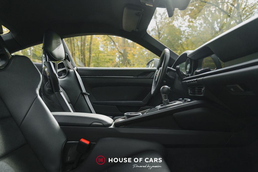 Porsche 992 GT3 Touring