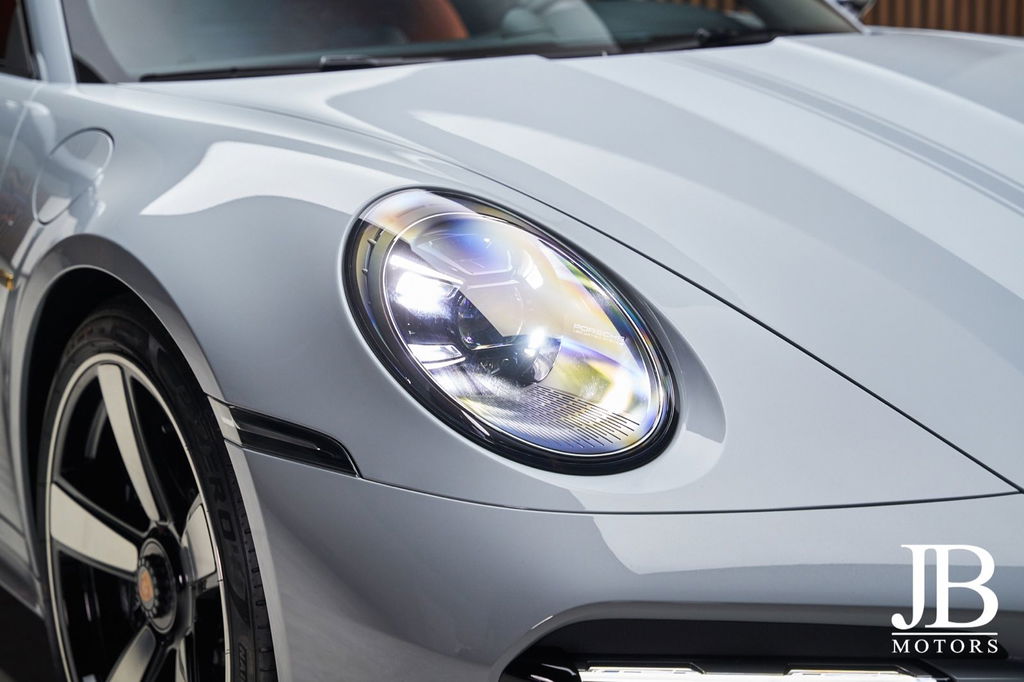 Porsche 992 Sport Classic