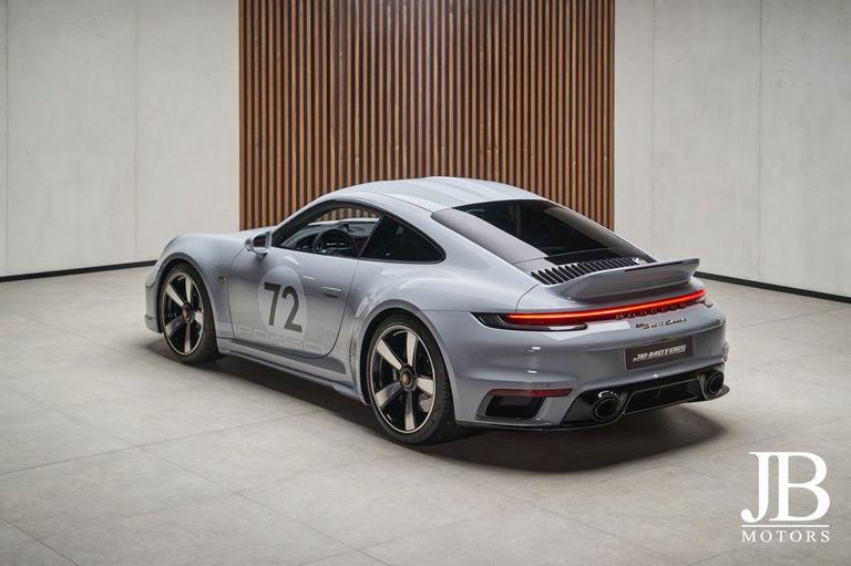 Porsche 992 Sport Classic