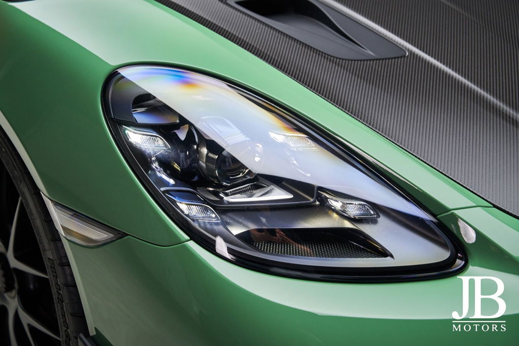 Porsche 718 Cayman GT4 RS