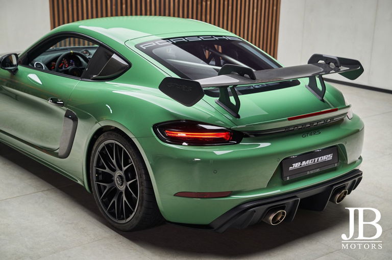 Porsche 718 Cayman GT4 RS