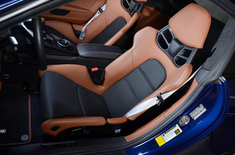 Porsche 992 GT3 Touring