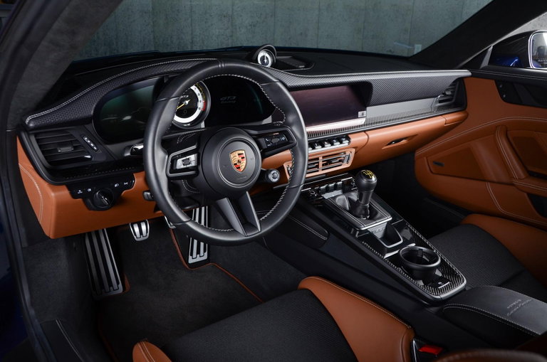 Porsche 992 GT3 Touring