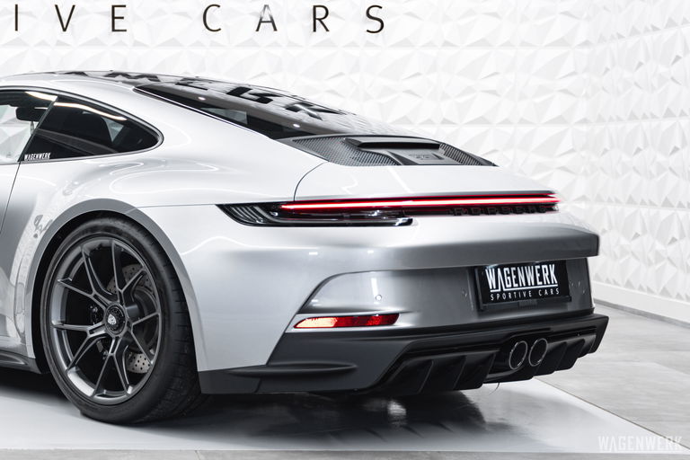 Porsche 992 GT3 Touring