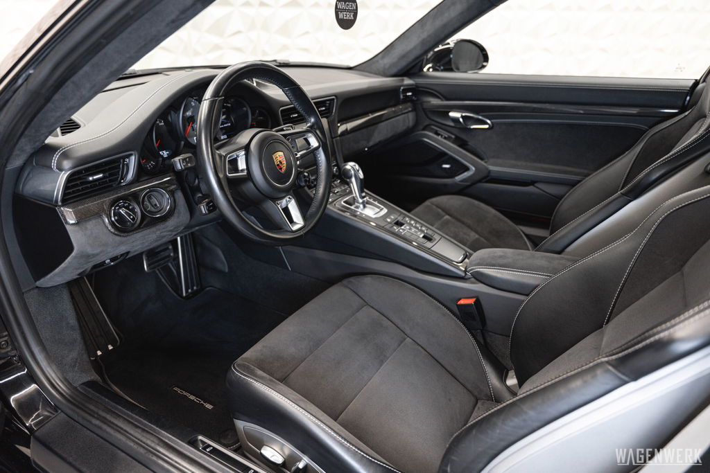 Porsche 991.2 Carrera 4 GTS