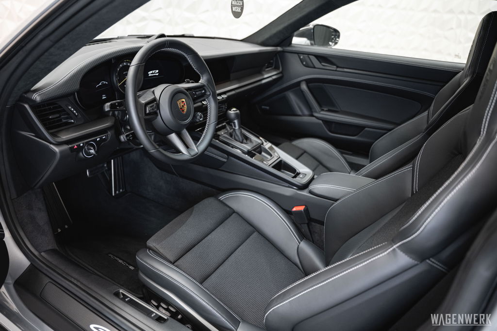 Porsche 992 GT3 Touring