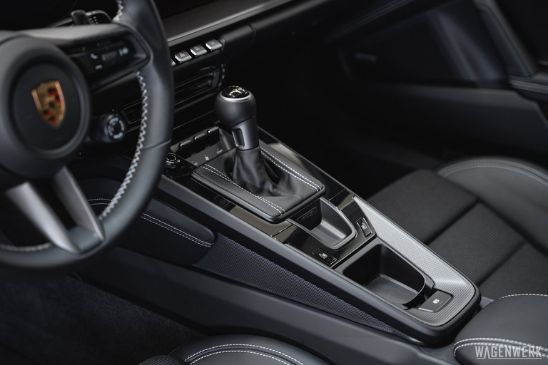 Porsche 992 GT3 Touring