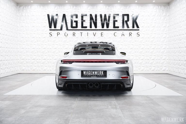 Porsche 992 GT3 Touring