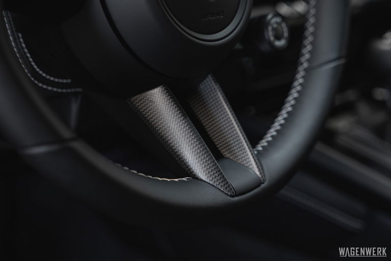 Porsche 992 GT3 Touring