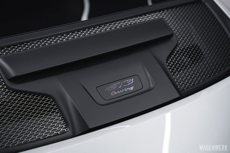 Porsche 992 GT3 Touring