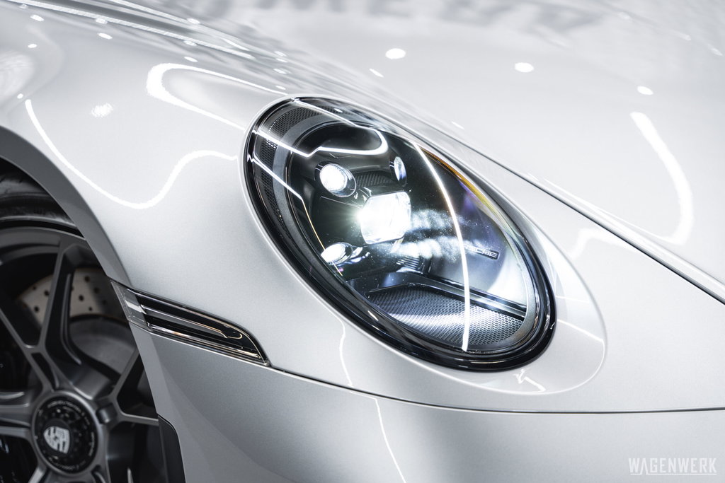 Porsche 992 GT3 Touring