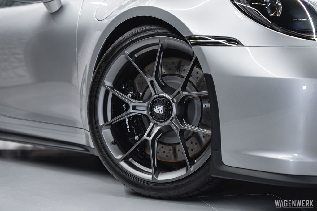 Porsche 992 GT3 Touring