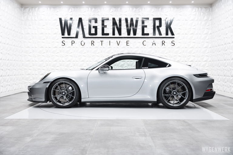 Porsche 992 GT3 Touring