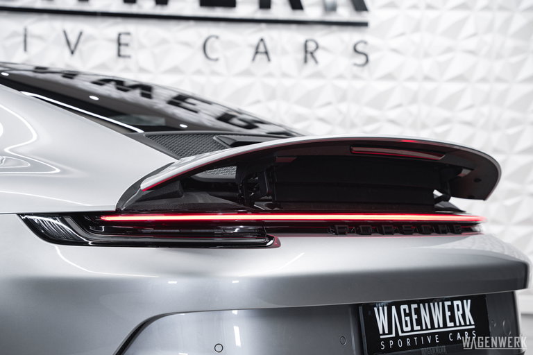 Porsche 992 GT3 Touring