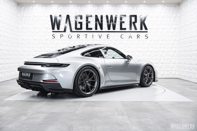 Porsche 992 GT3 Touring