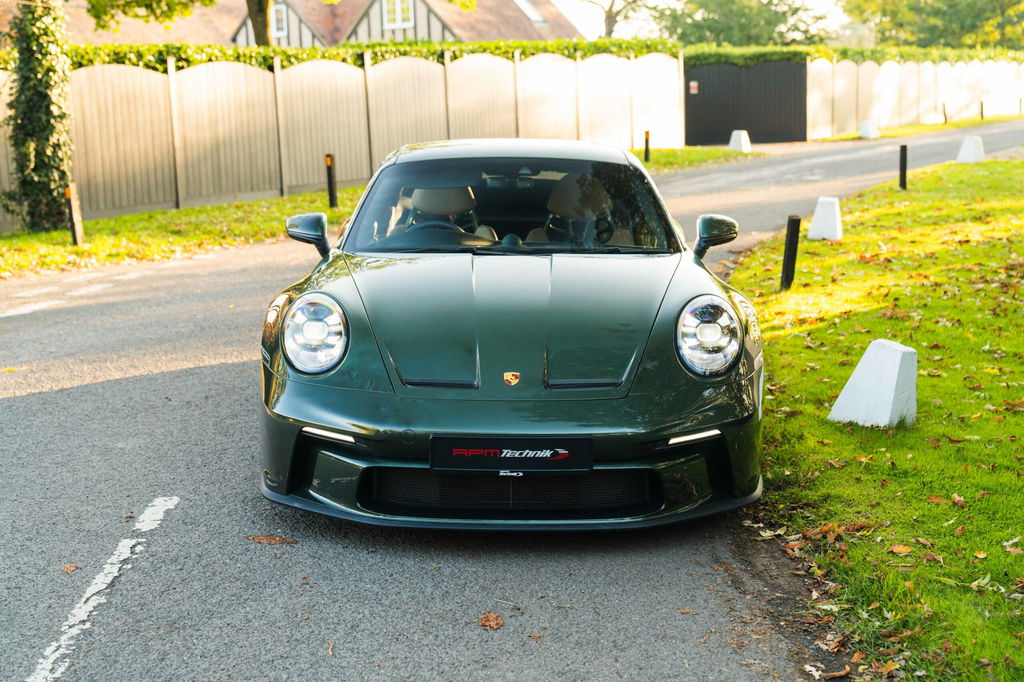 Porsche 992 GT3 Touring