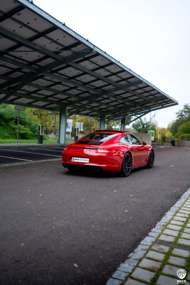 Porsche 991 Carrera GTS