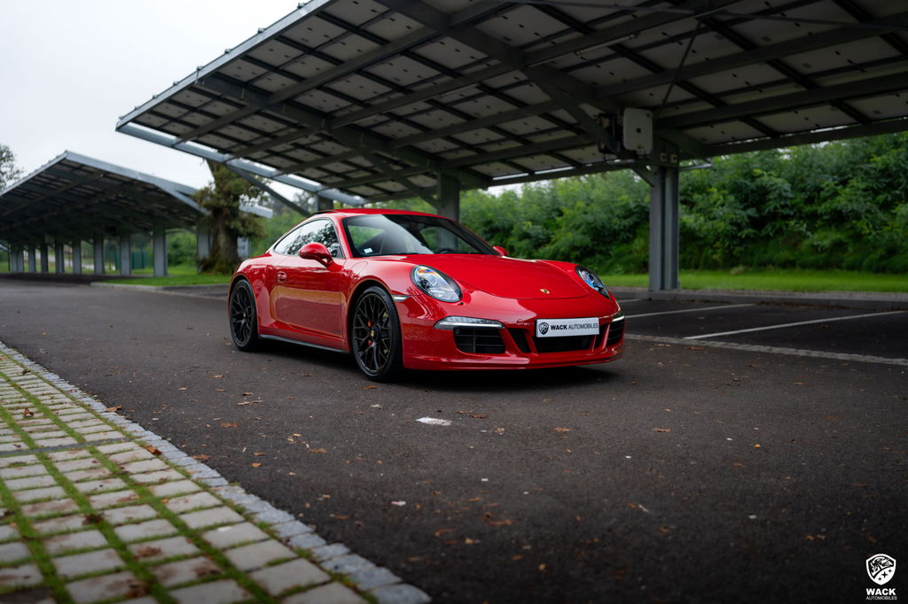 Porsche 991 Carrera GTS