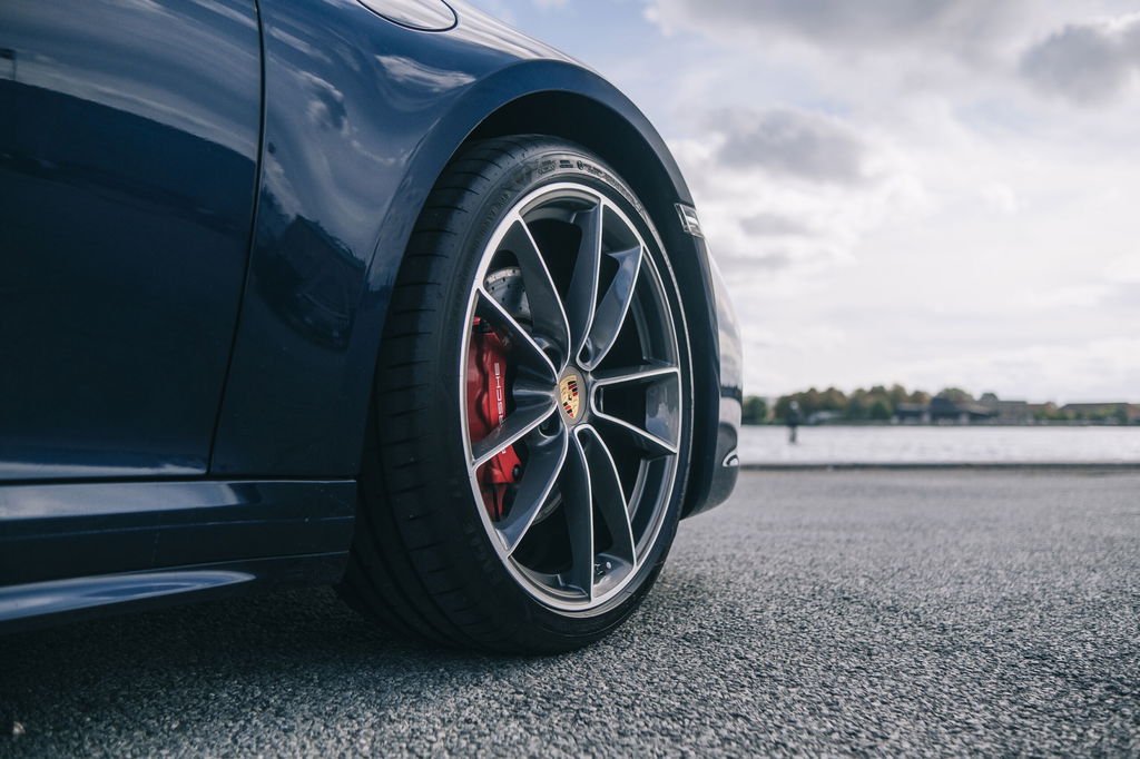 Porsche 992 Carrera 4S