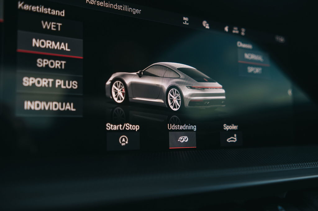 Porsche 992 Carrera 4S