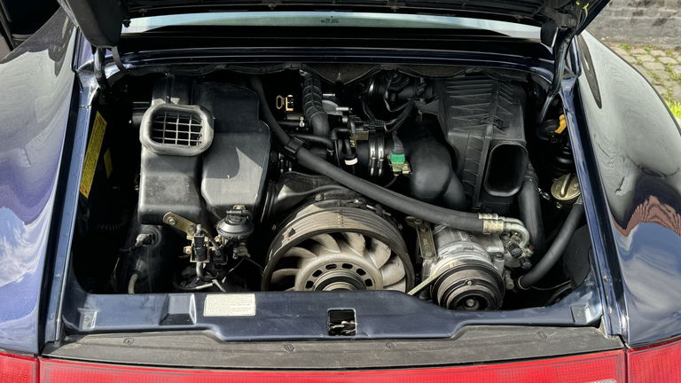 Porsche 993 Carrera 4