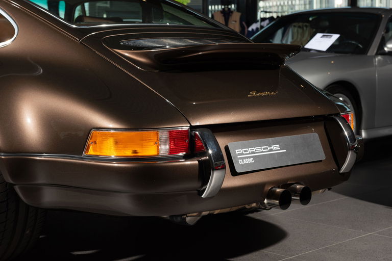 Porsche 911 Backdate