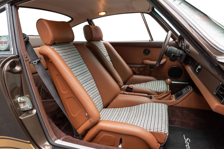 Porsche 911 Backdate