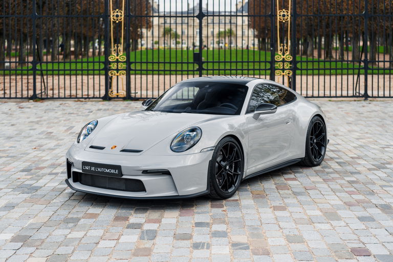 Porsche 992 GT3 Touring