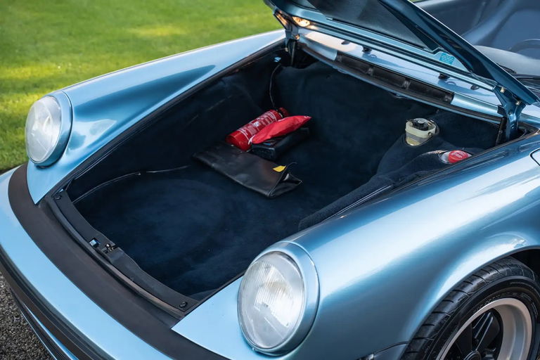 Porsche 911 Carrera 3.2 (US)